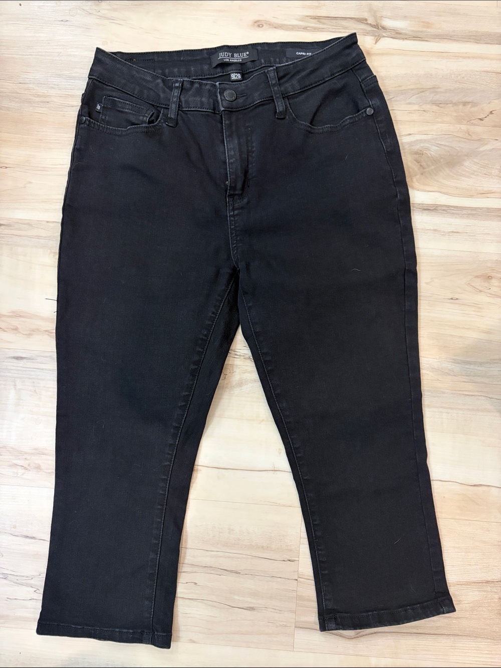 Judy Blue Black High-Rise Cropped Jeans size 9